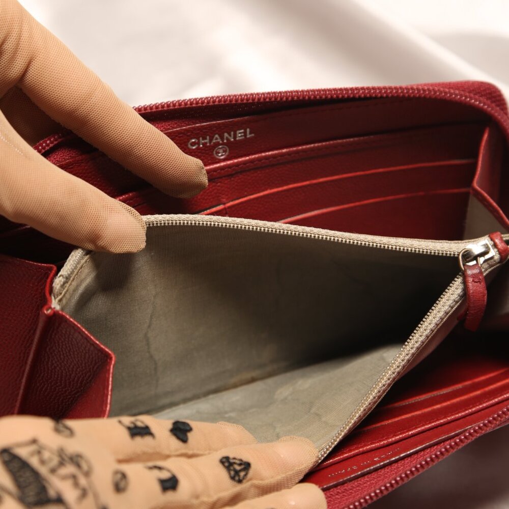 CHANEL Continental Wallet - Picture 9 of 12